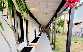 Beach Bungalows By The Sea 3