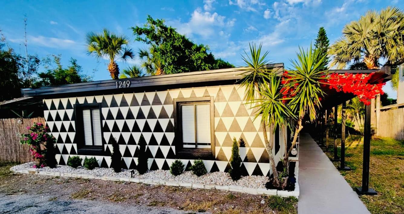 Beach Bungalows By The Sea 3 Cocoa Beach Exterior photo