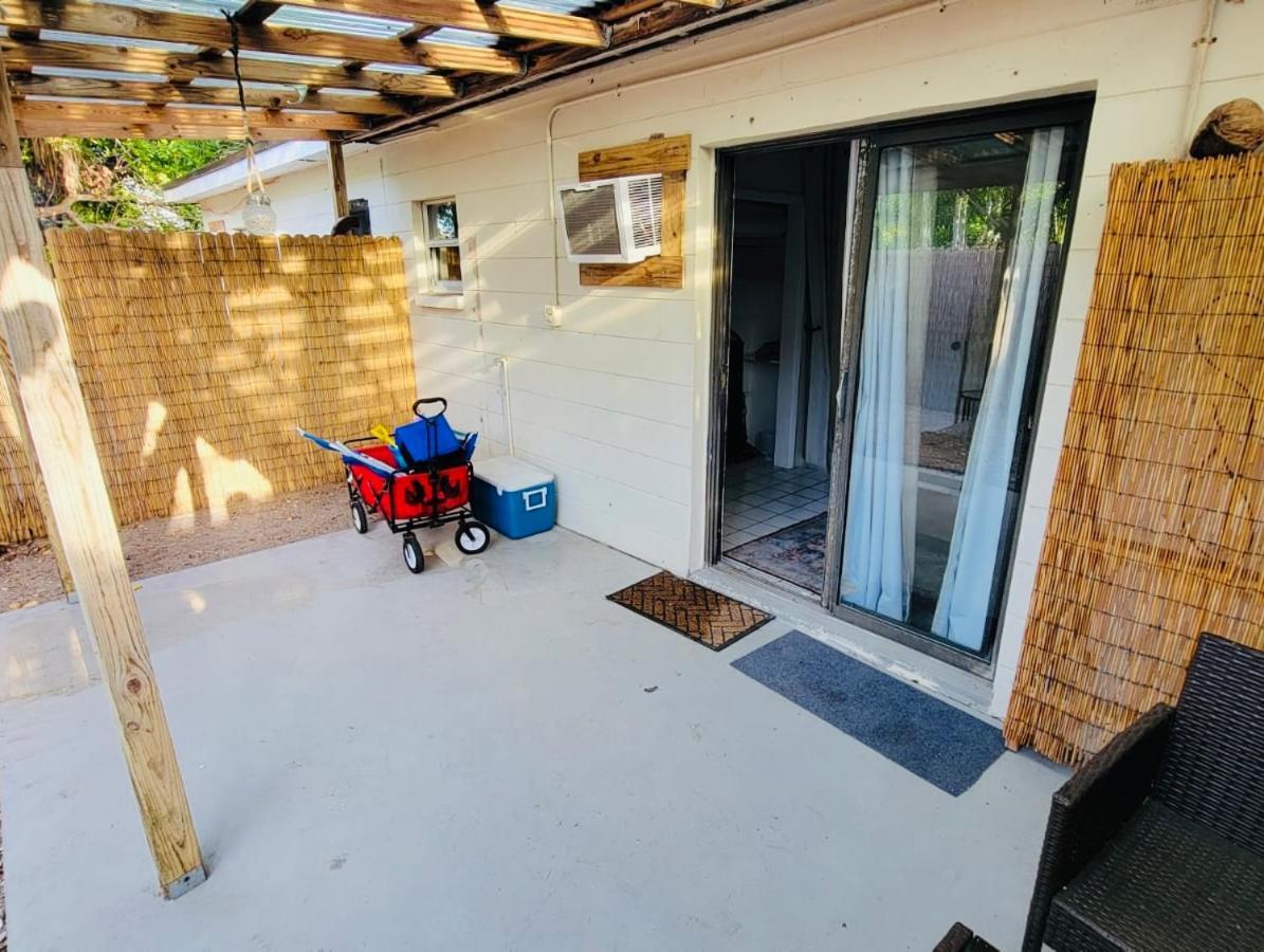 Beach Bungalows By The Sea 3 Cocoa Beach Exterior photo